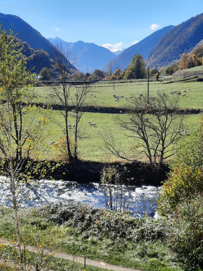Entre Montagne Et Riviere Arreau Exterior foto